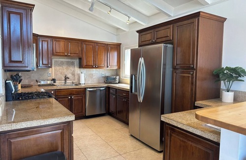 Los Angeles County House | BEACHFRONT PROPERTY! BEST L.A. LOCATION!