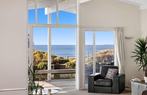 Mount Maunganui House | Beachfront Retreat