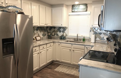 Ono Island Condo | 🏖Beachfront Retreat on Perdido Key. Two Pools, Hot Tub, and Gym🏖