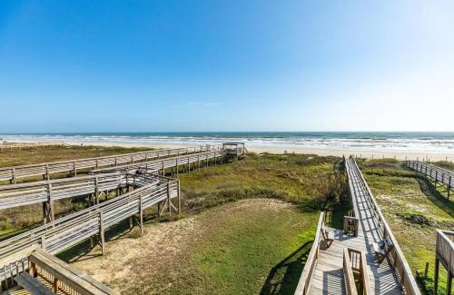 Surfside Beach House | BeachFRONT Retreat Sunrises Surf Swimming