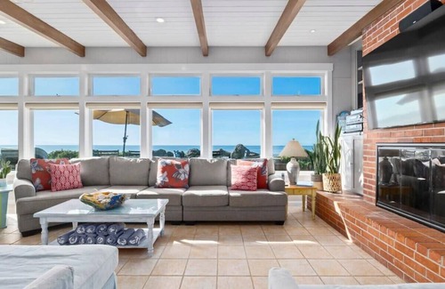 Rio del Mar House | Beachfront Rio Del Mar Home - 5 bedrooms!