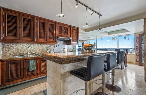 South Shore Hotel Area Condo | Beachfront Serenity: on the South Shore of Puerto Vallarta