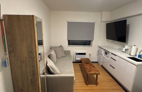 South Beach Condo | Beachfront-Studio-326-FreeParking-OceanDrive-SoFi-SouthBeach