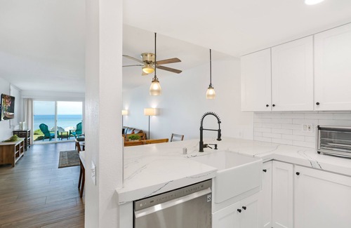 Imperial Beach Condo | Beachfront | Sunsets | Modern | Newly Renovated