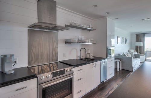 Seacrest House | Beachfront Townhome with Private Beach Access. Near Alys Beach and The Big Chill