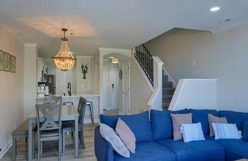 North Topsail Beach Condo | Beachfront Bliss: Luxury Condo with Spectacular Pier Views, Pools, and More!