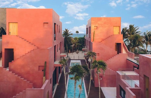 Zona Hotelera House | Beachfront Villa - 25M Pool - Yoga Deck - Jacuzzi