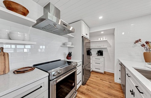 Seabrook Island House | Beachfront w/Breathtaking Views! 1BR/2BA Amenity Cards Available!