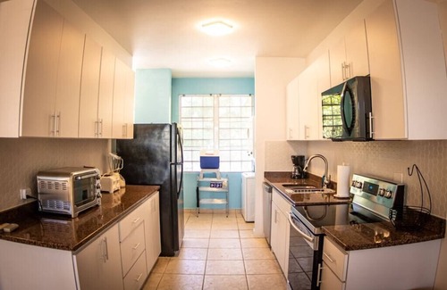 Ensenada Condo | Beachfront w/pool-Vista Del Mar y Sol unit 105