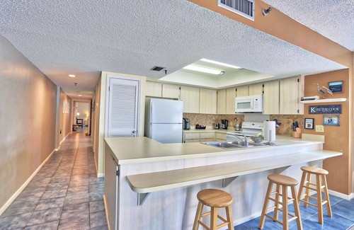 Redington Shores Condo | ☀️Beachfront with Great Views and Amenities-Sea Oats #101☀️