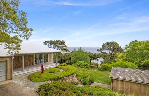 Woods Hole House | Beachfront Woods Hole Estate with Ocean View