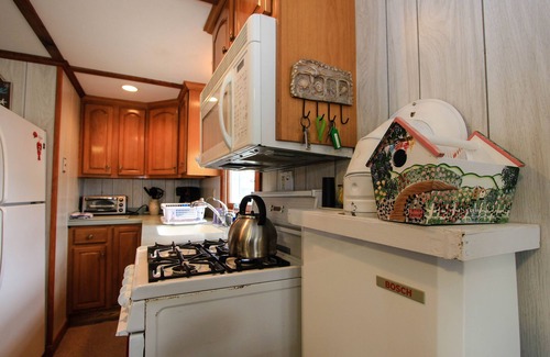 East Sandwich Cottage | Beachland H