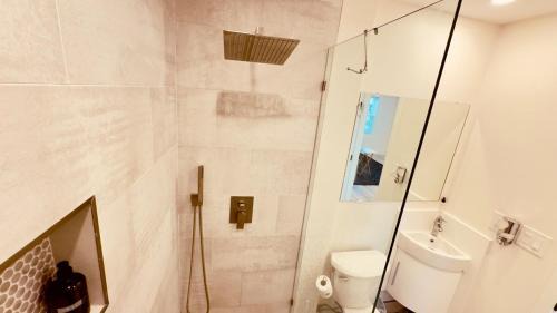 East Daytona Apartment | Beachline Breeze On the Strip
