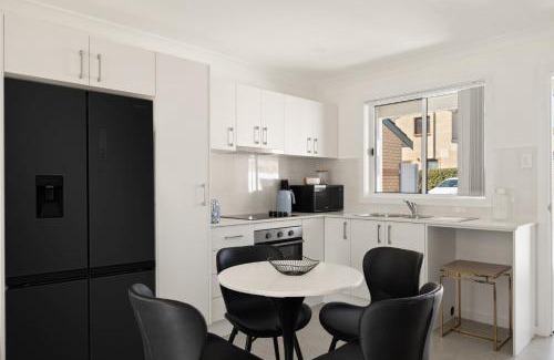 Brighton-le-Sands House | Beachside 2-Bed Flat in Brighton
