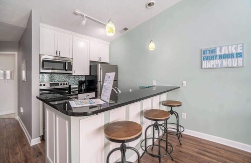 Traverse City Condo | Beachside 325 Waterfront Condo