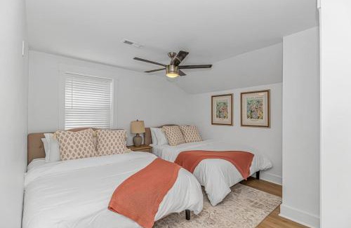 Myrtle Beach House | Beachside 5BR 5BTH Bungalow, 1 Block from Ocean