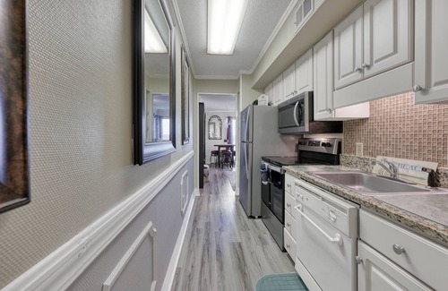 The Dunes Condo | Beachside and Golf Retreat! 4.5 miles from PGA Tournament