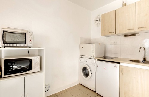 Biscarrosse Plage Apartment | Beachside Apartment in Biscarrosse: Cozy 1-Bedroom, Terrace, and Private Parking