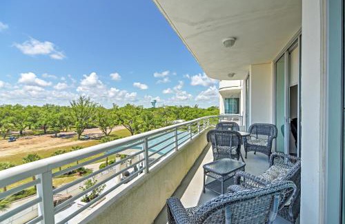 Biloxi Apartment | Beachside Biloxi Club Condo Balcony with Ocean View