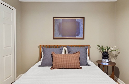 Long Lake House | Beachside Bliss Meets Lakeside Tranquility. Your Perfect Getaway Awaits!