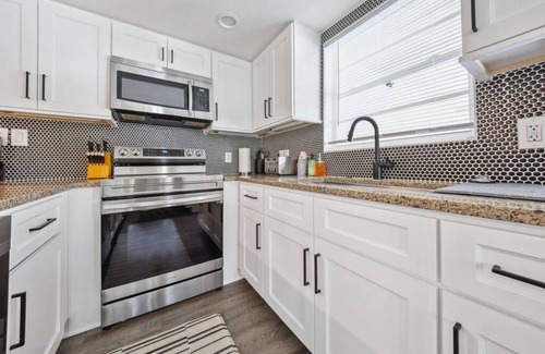South Sarasota House | Beachside Bliss Pool Paradise Home
