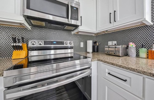 South Sarasota House | Beachside Bliss Pool Paradise Home