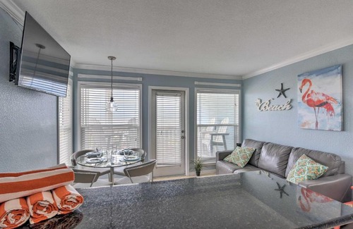 Galveston Apartment | Beachside Condo with Pool and Hot Tub in Galveston!