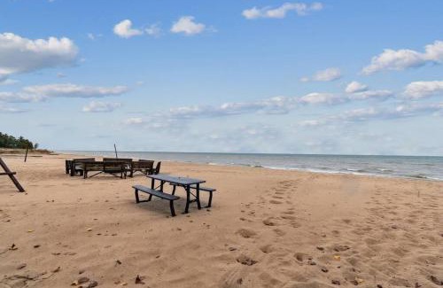 Greenbush House | Beachside Cottages for Groups- Sleeps up to 40