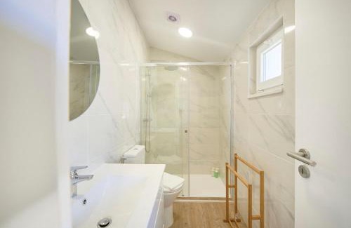 Costa de Caparica Apartment | Beachside Deluxe Terrace Apts, by TimeCooler