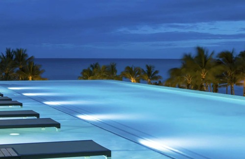 Waikiki House | Beachside Family Queens, Alohilani, 4 Relaxing Rooms | Pets Are Allowed