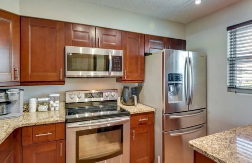 Port Orange Apartment | Beachside Haven