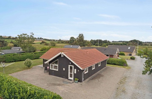 Broager House | Beachside holiday home for the whole family