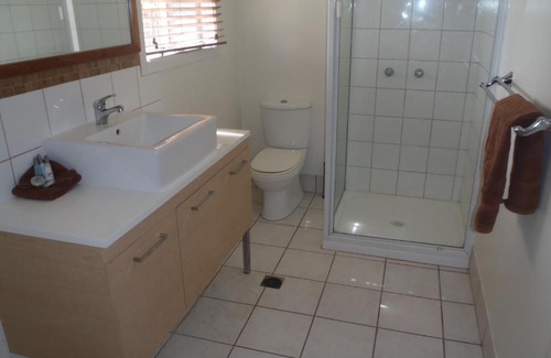 Bowen Apartment | Beachside Holiday Units