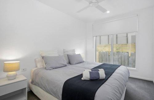 Ocean Grove Apartment | Beachside Living with Sea Views at the Pines