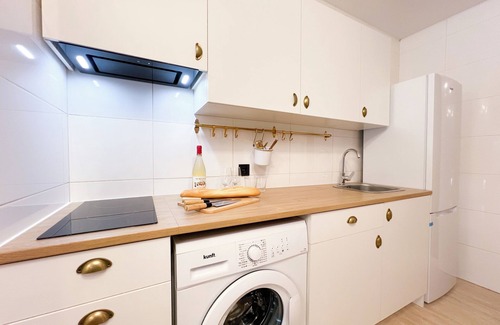 Roquetas de Mar Apartment | Beachside Retreat in the City