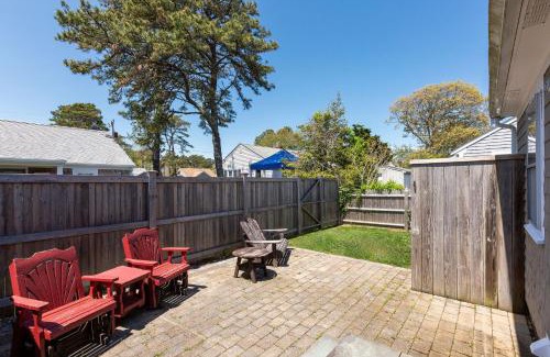 Dennis Port House | Beachside Retreat! Cozy 1-bedroom W Private Yard