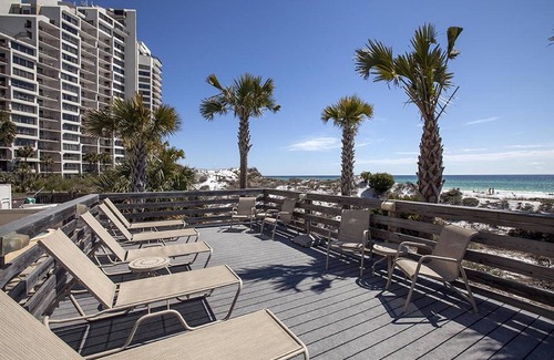 Sandestin Condo | Beachside Towers at Sandestin by Panhandle Getaways