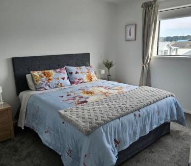 New Brighton Apartment | Beachside Townhouse