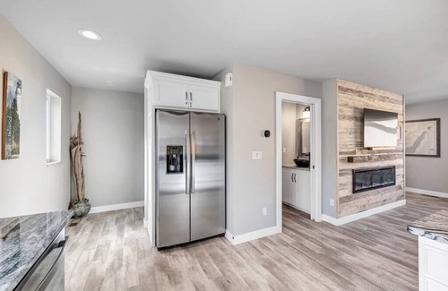 Sister Bay Condo | Beachview Condo No 4