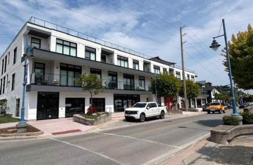 Grand Bend Apartment | Beachview getaway at the New Carlyle 302 on the Main strip in Grand Bend
