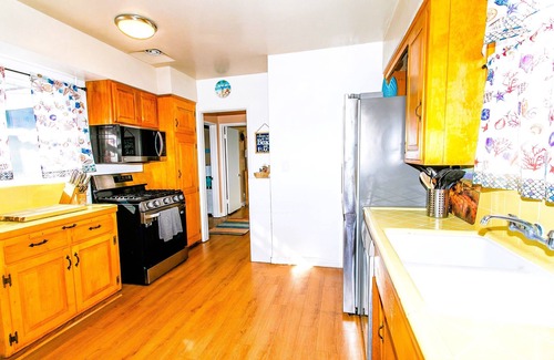 West Newport House | BeachViewDisney25MinBikesParkingWasherEVChrBBQ