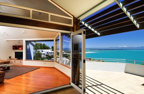 Britannia Heights House | BeachViews - Architectural with Incredible views over the Beach & Tasman Bay!
