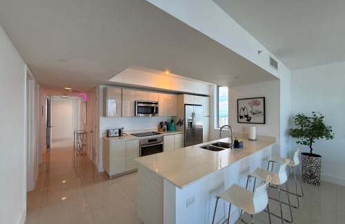 Hallandale Beach Apartment | Beachwalk Resort - Waterfront huge 3-Bedroom apartment with direct ocean-view!