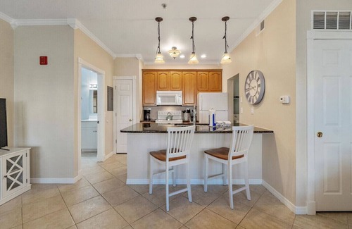 Seminole Condo | Beachway One Bedroom Paradise: Your Tranquil