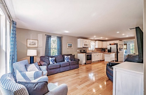 Pine Point House | Beachwood Cottage at Pine Point