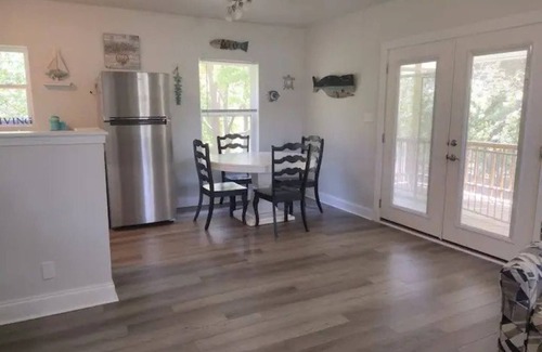 Waveland Cottage | Beachwoods Cottage: Quiet Woods & Exciting Beaches