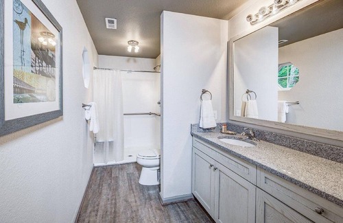 Kitty Hawk Condo | BEACHWOODS RESORT, OBX July 15-22, July 23-30, Aug 26-sept 3rd only these weeks