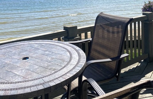 Bark River House | Beachy Bay Lake Michigan Getaway!