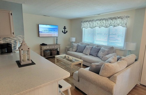 Ocean City Condo | Beachy Condo with short walk to the sand 🏖️