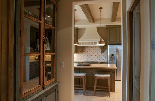 El Medano Ejidal Condo | Beachy Elegant 2-Bd at Desirable Hacienda Beach Club. Open Floorplan